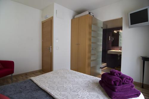 Habitacio-Doble-Balco-Petit-Hotel-Porrera-3