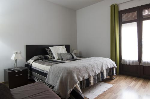 Habitacio-Doble-Balco-Petit-Hotel-Porrera-5